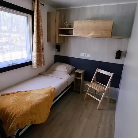 בקתה Veluws Meerhuisje Luxe Gezinschalet Aan Het Water Met Opgemaakte Bedden En Handdoeken *
